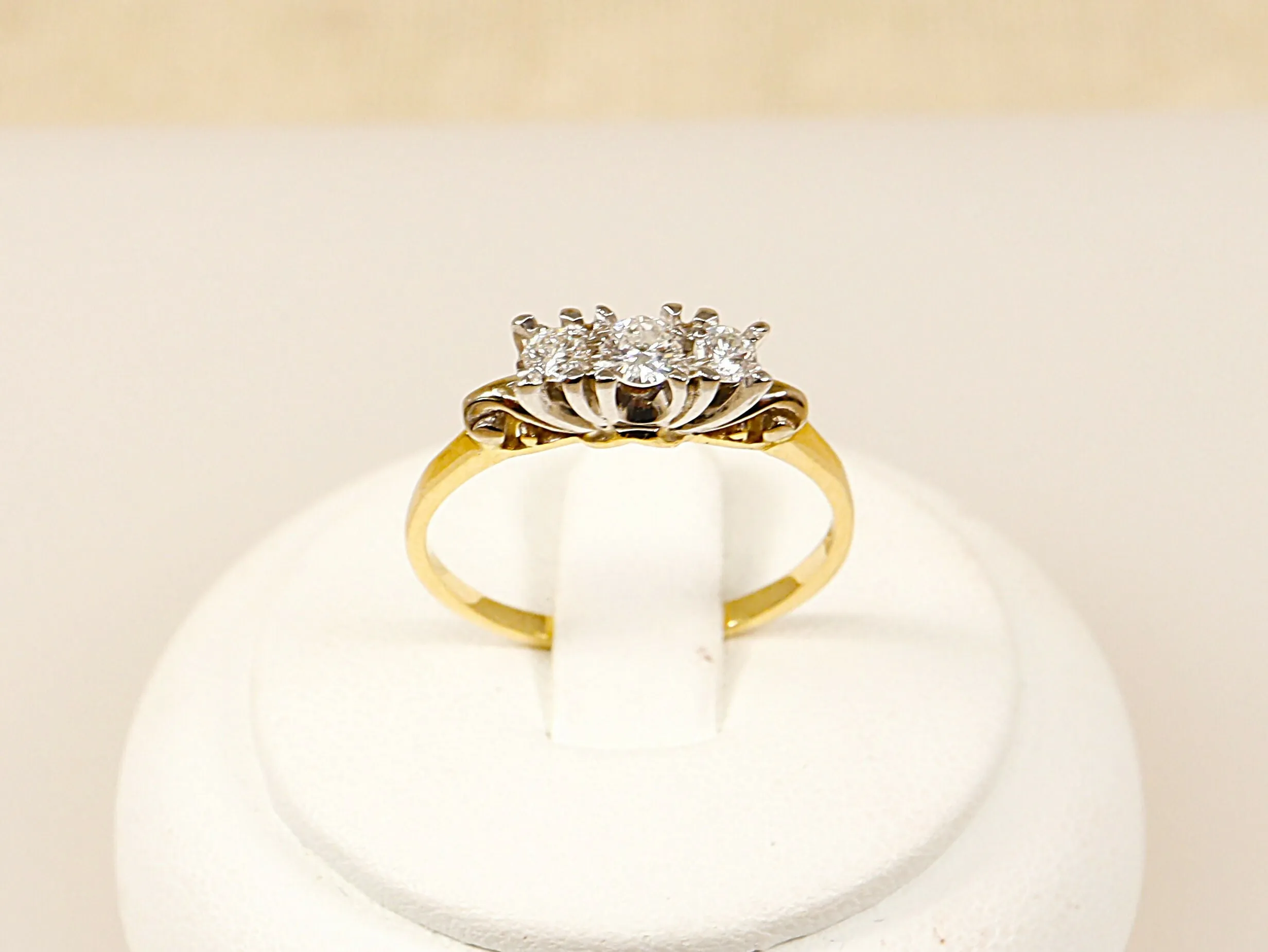 18ct Gold & Diamond Trilogy Ring