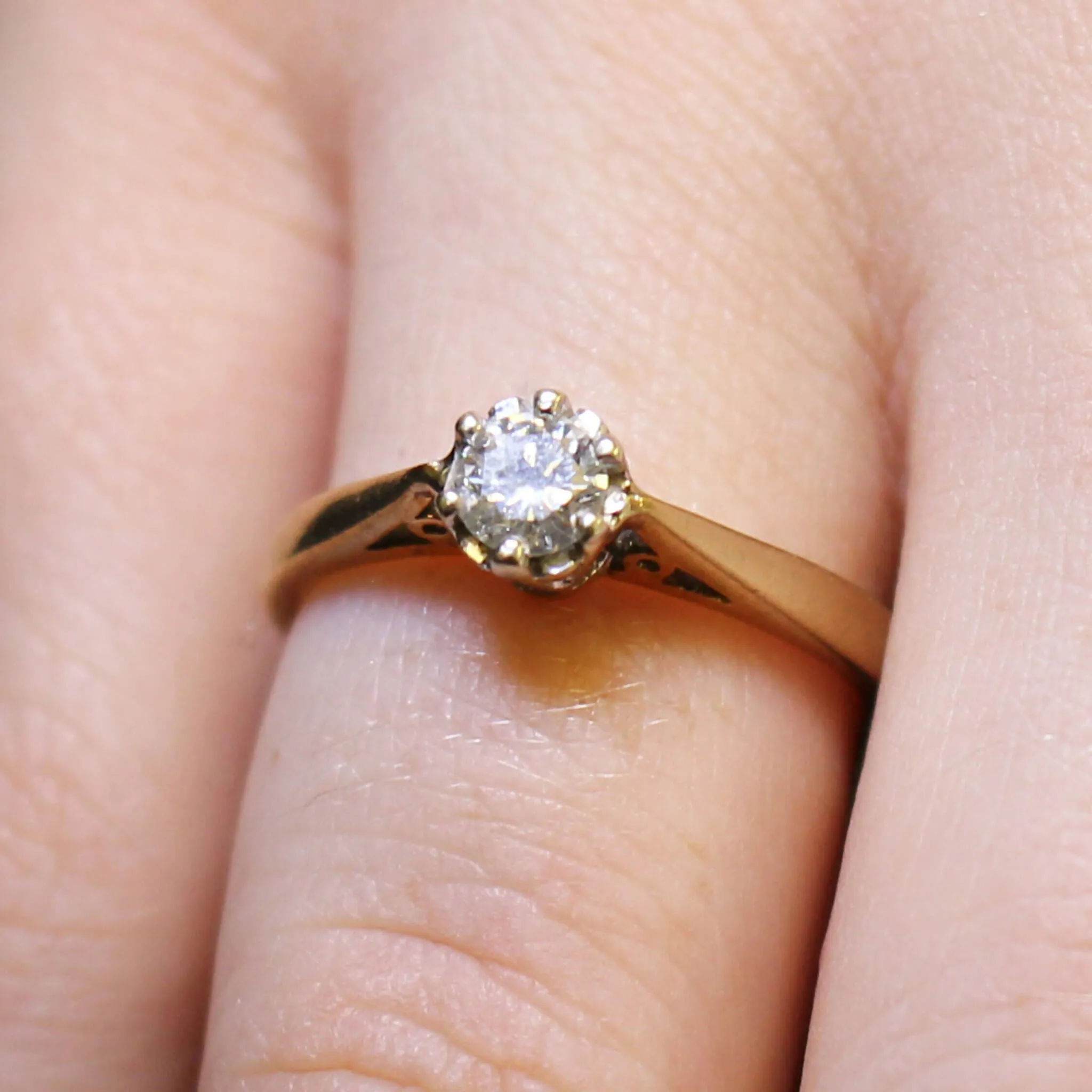 9ct gold diamond solitaire ring