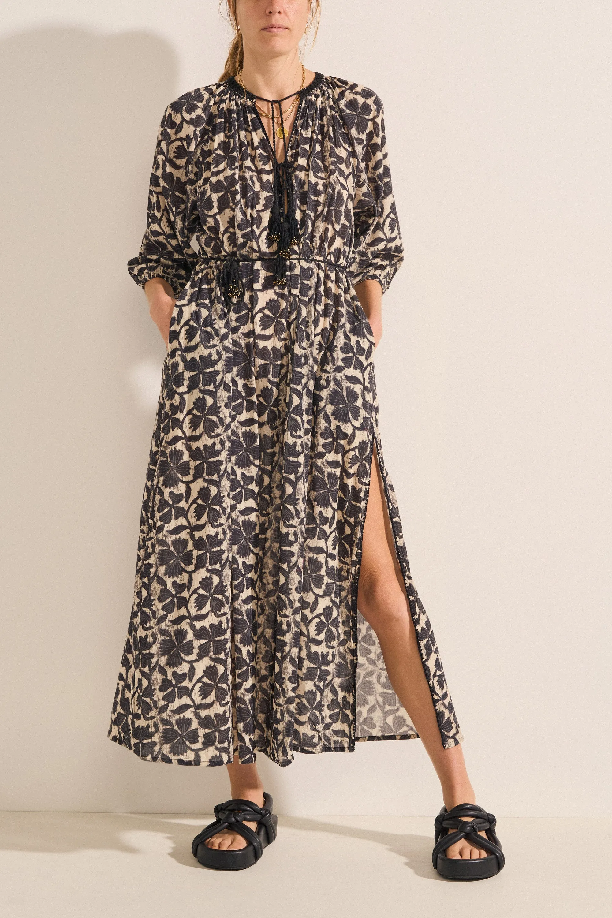 Optimized Title: Stylish Priam Clover Printed Caftan